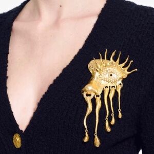 Schiaparelli Gold Face Brooch | Pre-owned with defects| 1st extension broken